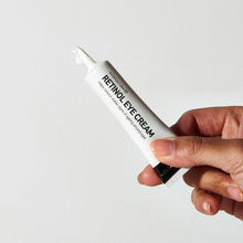 Cargar imagen en el visor de la galería, Contorno de ojos con retinol para las arrugas